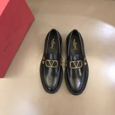 발렌티노 로퍼