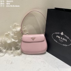 프라다 클로에브러시드플랩백