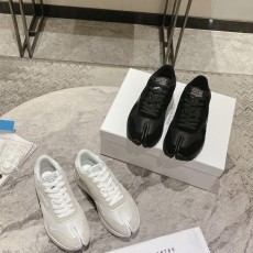메종마르지엘라 스니커즈