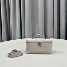 로로피아나 엑스트라L19스몰크로스백