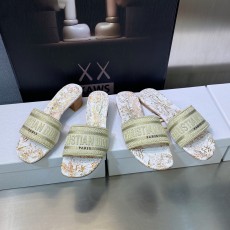 디올 슬리퍼