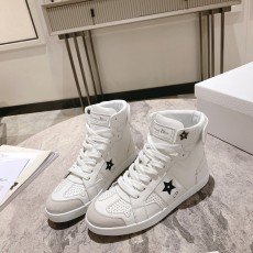디올 스니커즈