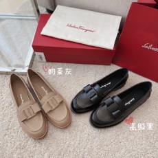 페라가모 로퍼