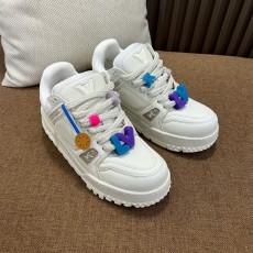 루이비통 스니커즈