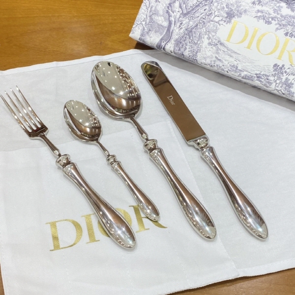 디올 커트러리