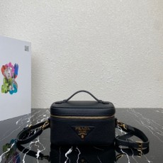 프라다 베니티백