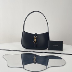 생로랑 LE5A7미니호보백