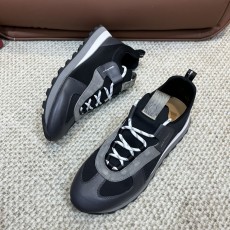 페라가모 스니커즈