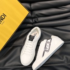 펜디 스니커즈