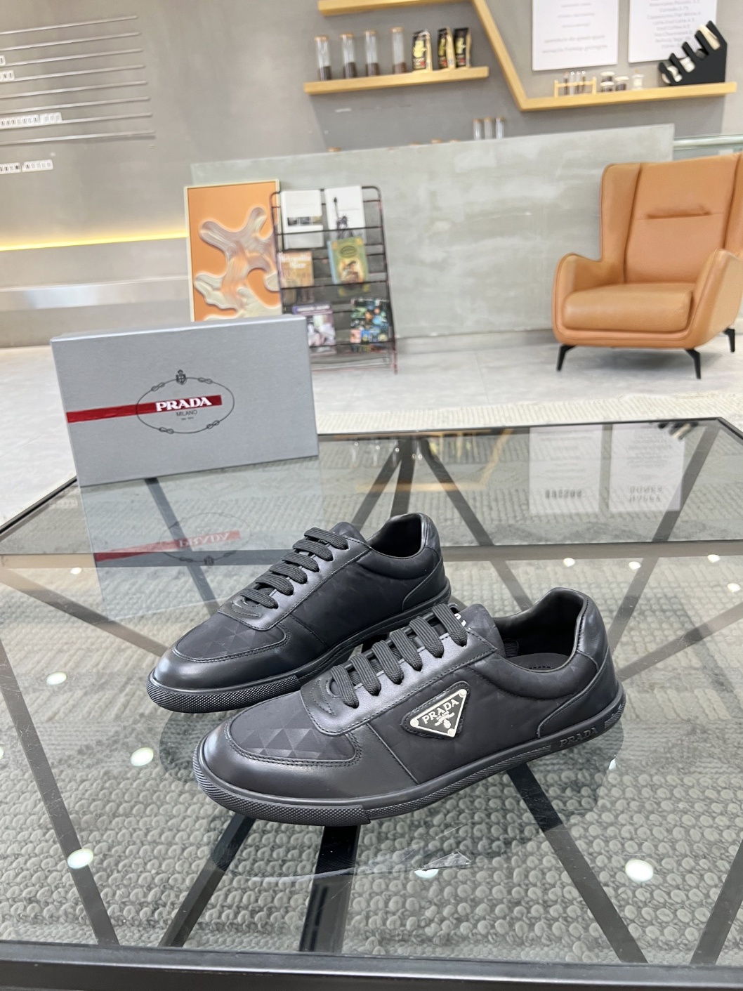 프라다 스니커즈