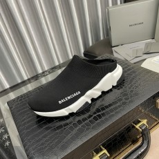 발렌시아가 뮬스니커즈