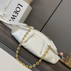 로에베 파세오백