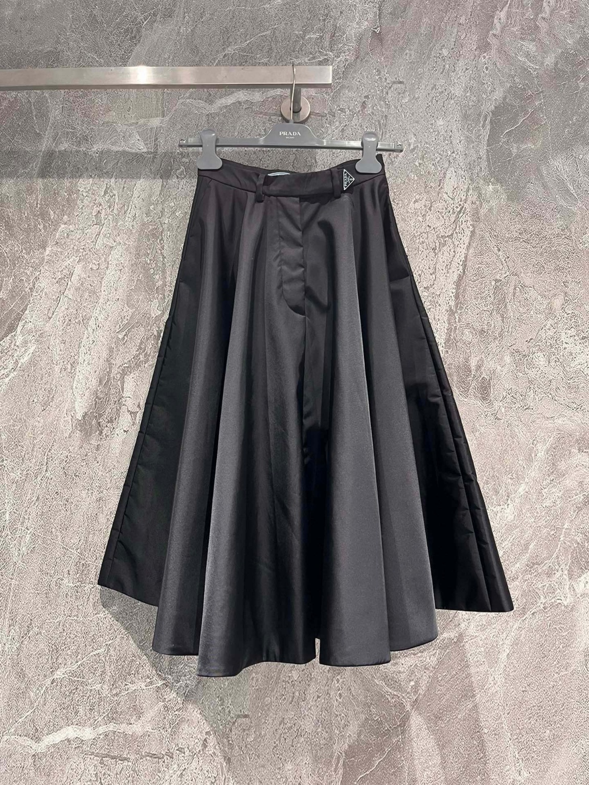 프라다 치마