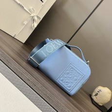 로에베 미니카메라백