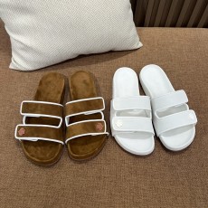 로로피아나 슬리퍼