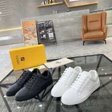 펜디 스니커즈