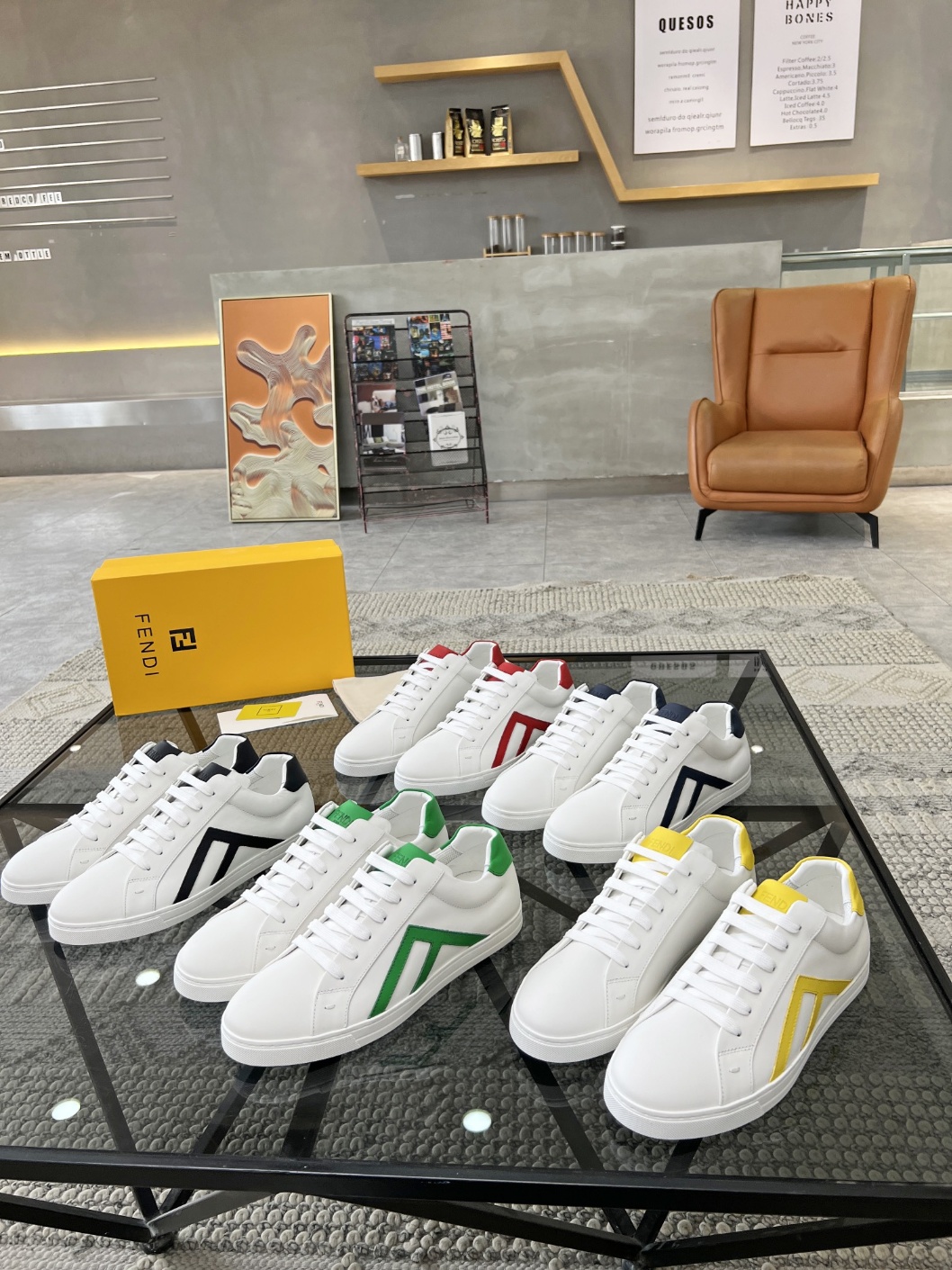 펜디 스니커즈