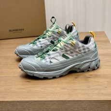 버버리 스니커즈