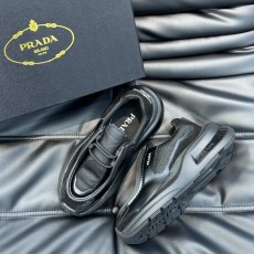프라다 스니커즈