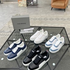 톰브라운 스니커즈