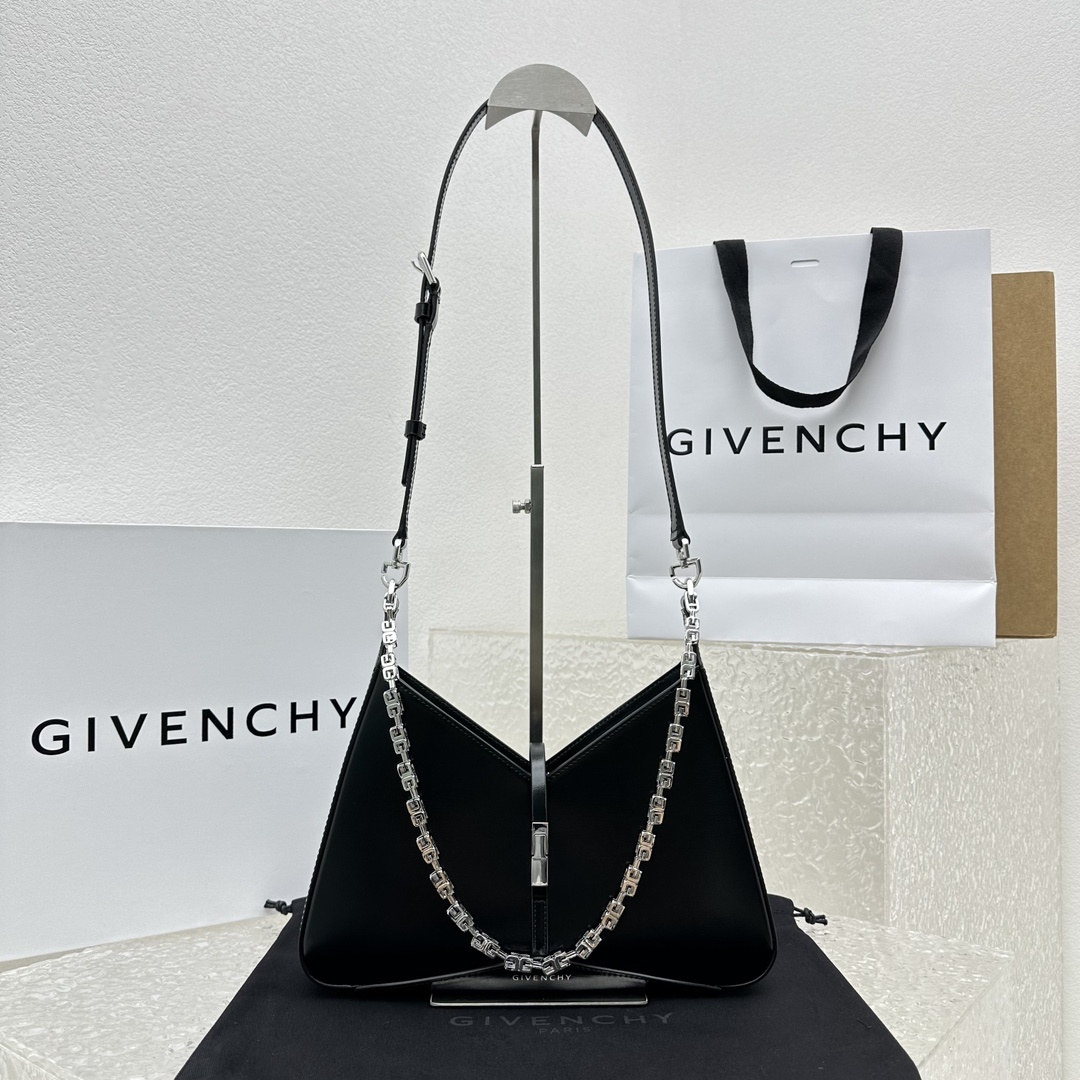 지방시 컷아웃체인백