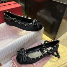 발렌티노 플랫슈즈