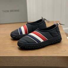 톰브라운 스니커즈