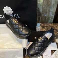 샤넬 슬립온