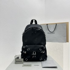 발렌시아가 익스플로어백팩