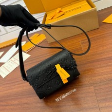 루이비통 스티머웨어러블월릿