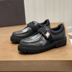 발렌티노 로퍼