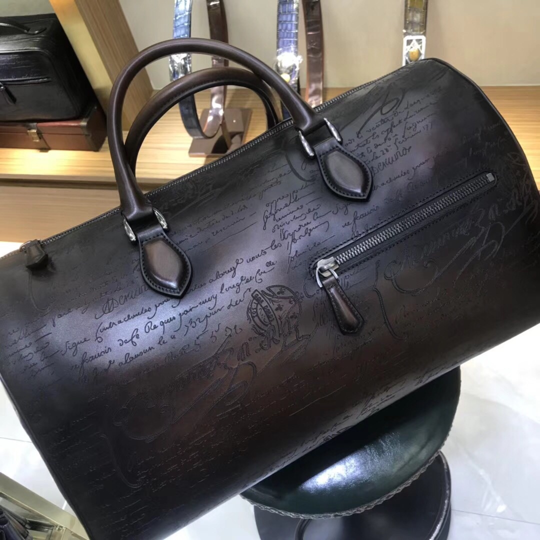 벨루티 여행가방