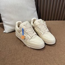 루이비통 스니커즈