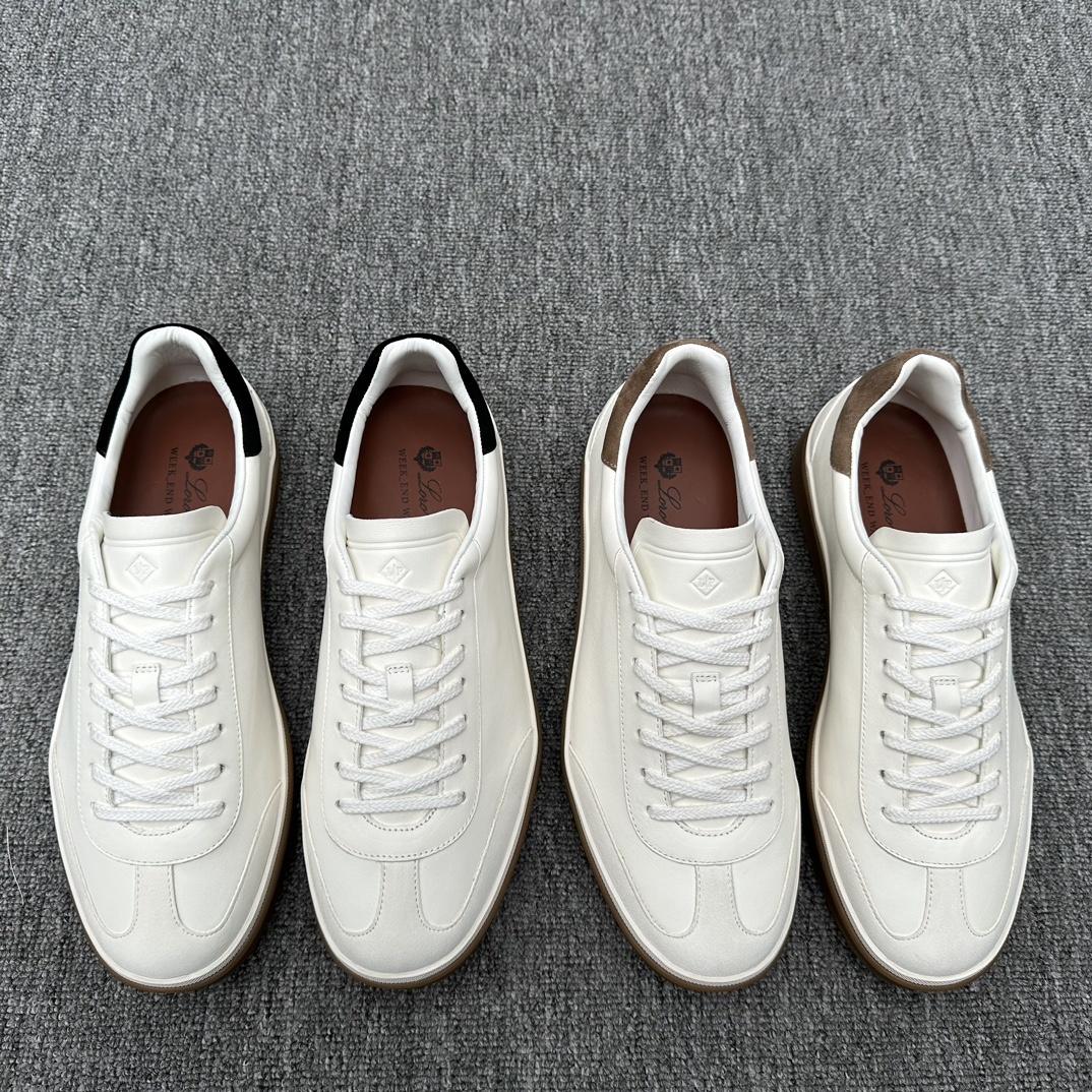 로로피아나 스니커즈