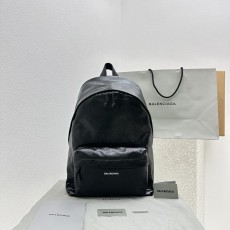 발렌시아가 익스플로러백팩