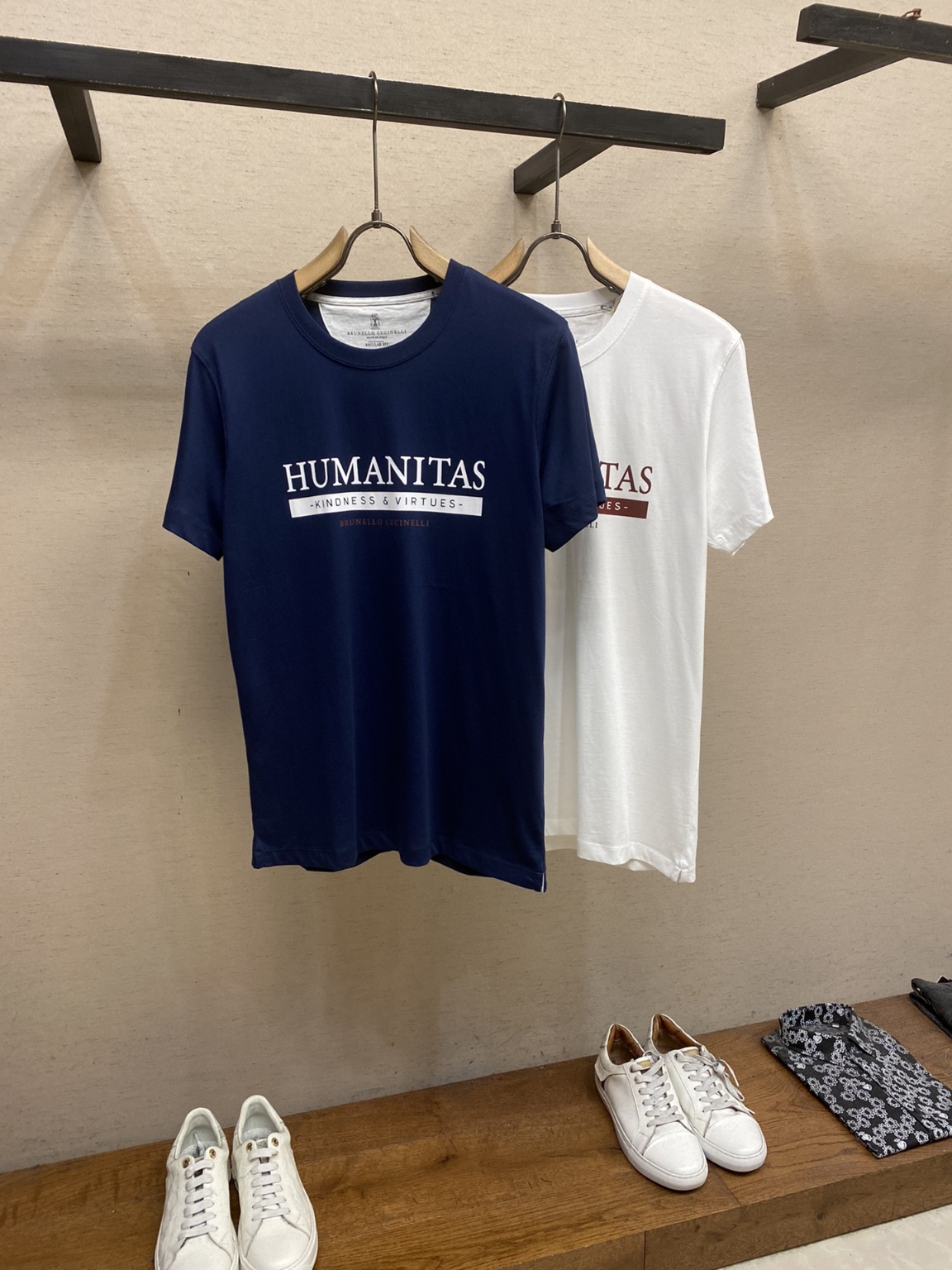 브루넬로쿠치넬리 반팔티