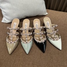 발렌티노 뮬슬리퍼