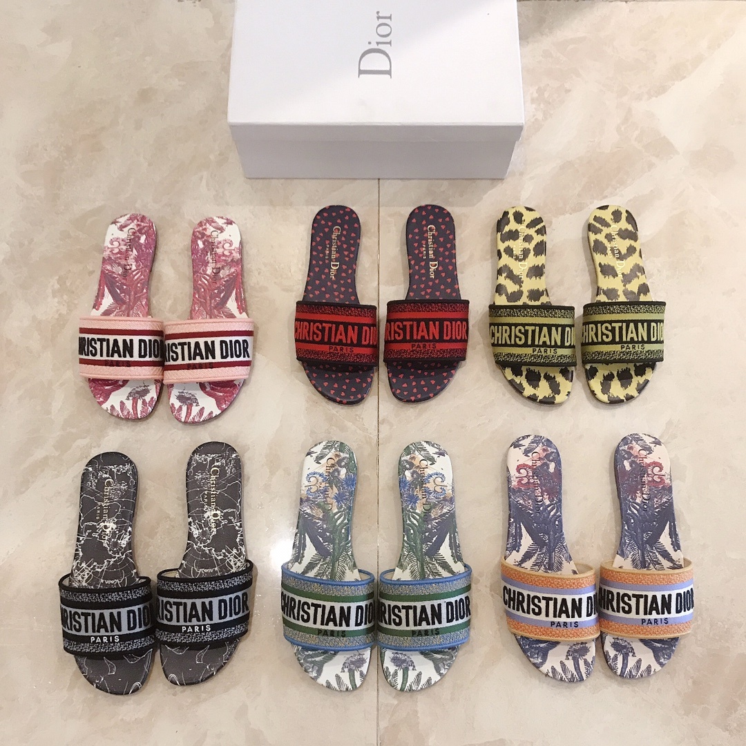 디올 슬리퍼