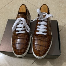 벨루티 스니커즈