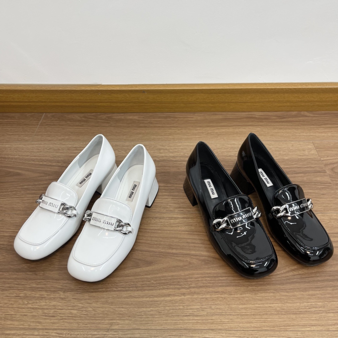 미우미우 구두