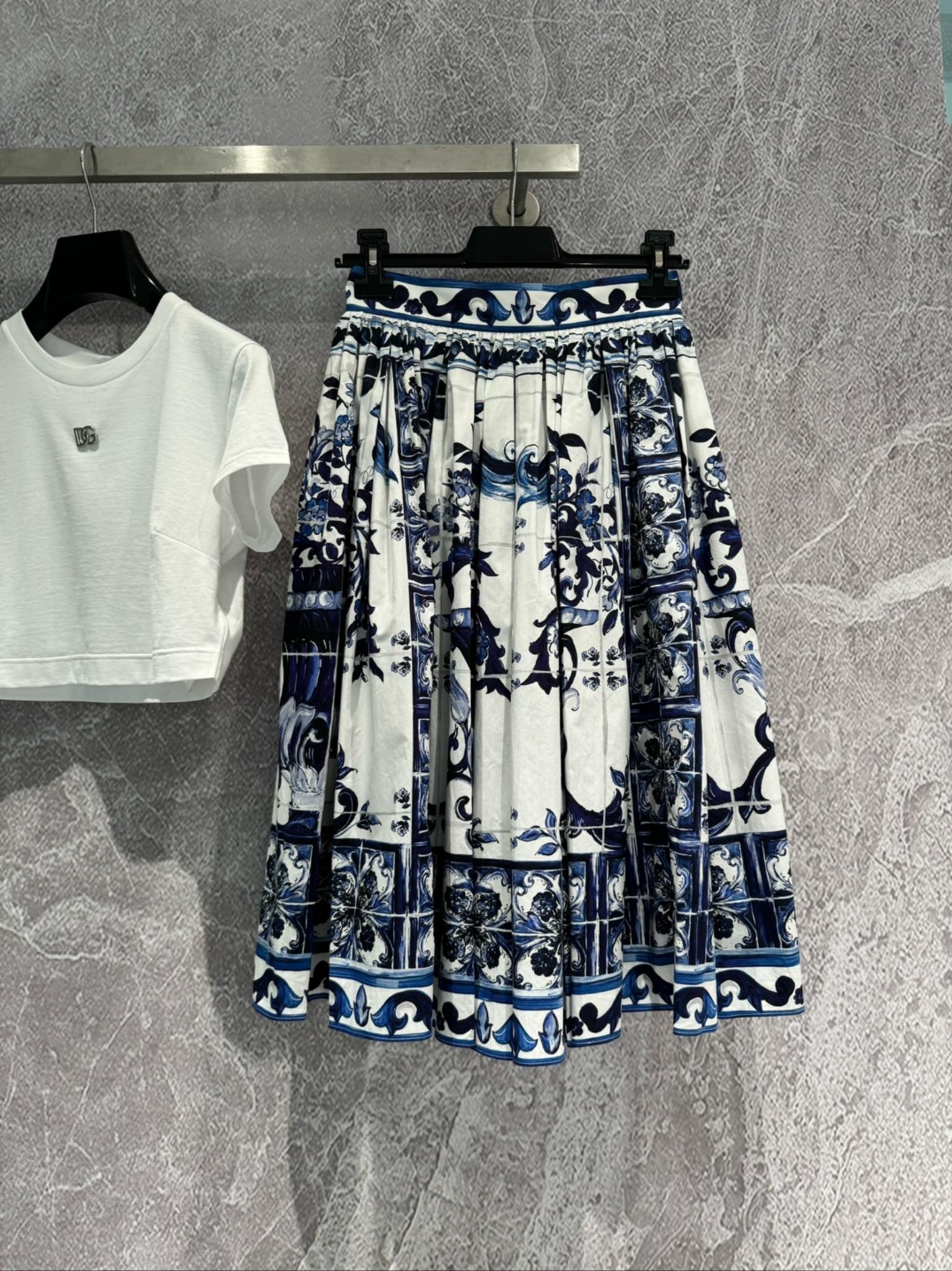 돌체앤가바나 치마