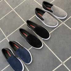 프라다 슬립온