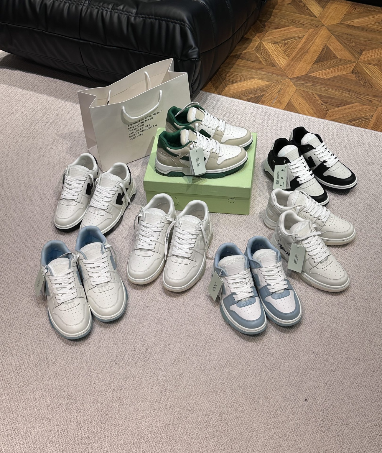 오프화이트 스니커즈