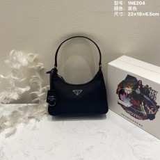 프라다 테수토호보백