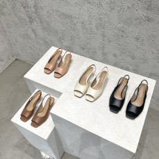 보테가베네타 샌들