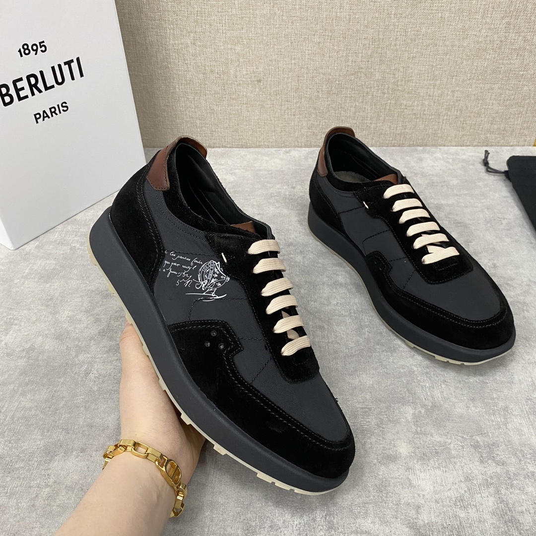 벨루티 스니커즈