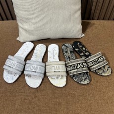 디올 슬리퍼