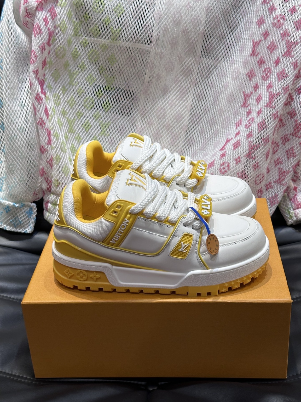 루이비통 스니커즈