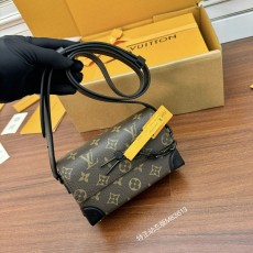 루이비통 스티머웨어러블월릿