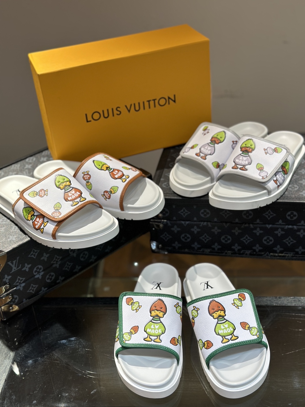 루이비통 슬리퍼